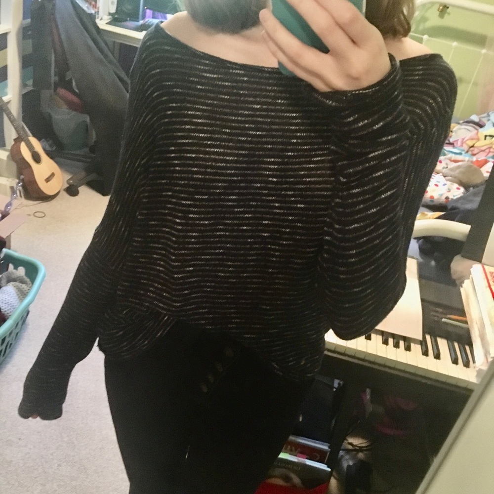 Forever 21 Navy Blue Light Knitted Sweater